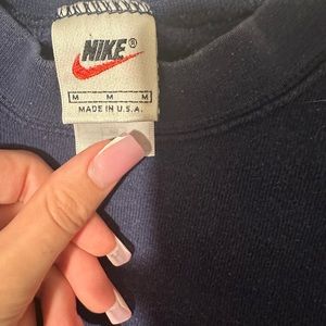 navy blue vintage nike crewneck size medium